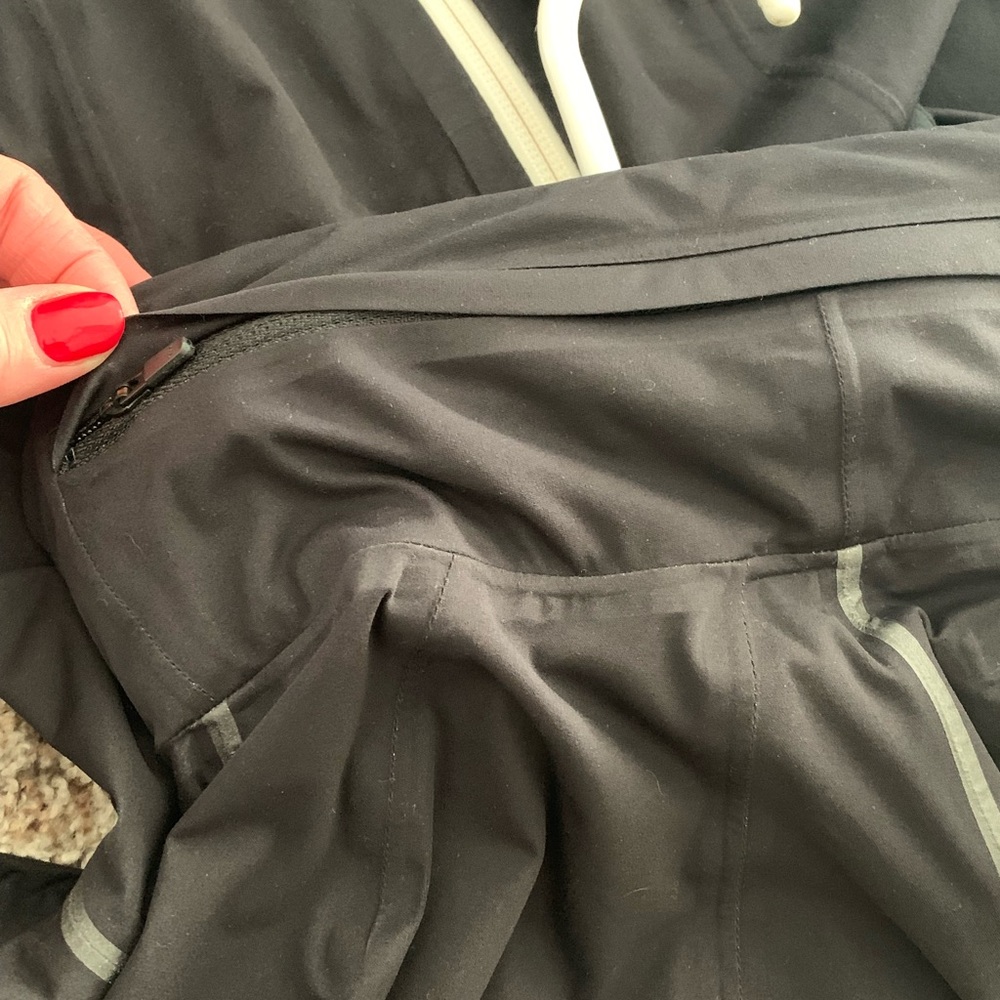 Athleta Light Weight Jacket - image 5